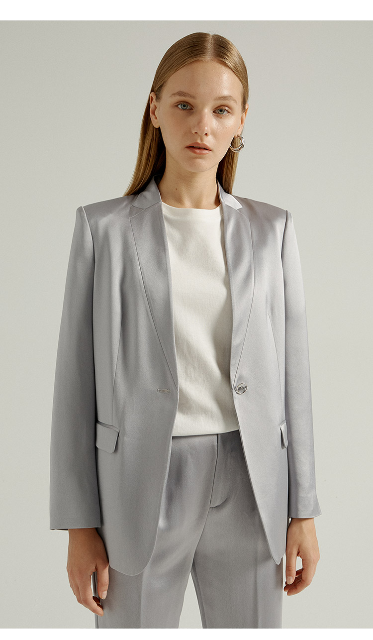 薄款女士商務(wù)西裝定做 薄款女士商務(wù)西裝定做