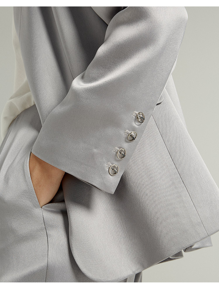 商務(wù)西裝定做 商務(wù)西裝定做